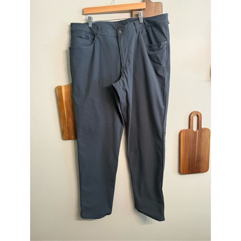 Lululemon Slim Fit Stretch‎ Performance Golf Chino Pants Charcoal Gray Size 38